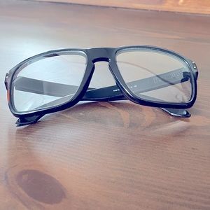 Hollbrook Oakley men’s glasses